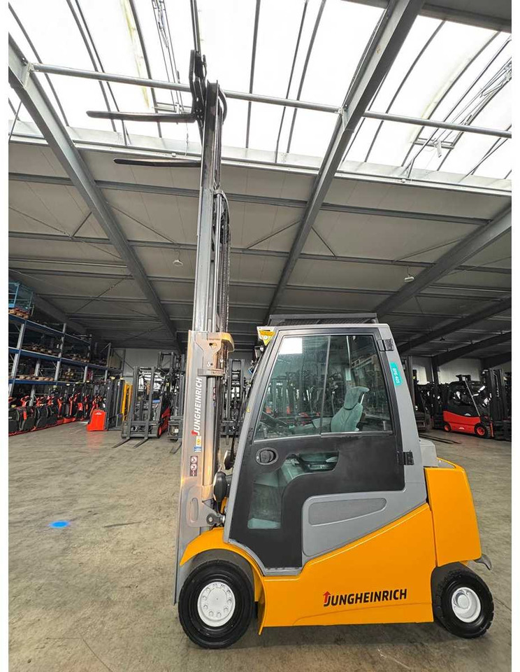 2019 SERVICE + UVV 09/2026 JUNGHEINRICH EFG425 EVO 2,500KG TRIPLEX ELECTRIC FORKLIFT 3RD + 4TH VALVE 7,821 HOURS - Heftruck: afbeelding 4 2019 SERVICE + UVV 09/2026 JUNGHEINRICH EFG425 EVO 2,500KG TRIPLEX ELECTRIC FORKLIFT 3RD + 4TH VALVE 7,821 HOURS - Heftruck: afbeelding 4