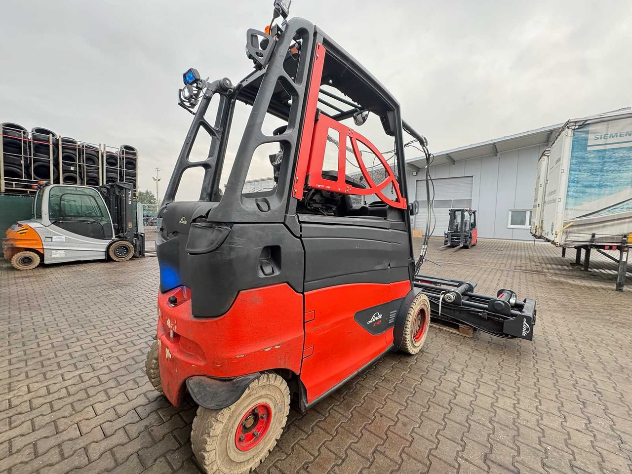 2020 LINDE E45HL EVO 4.500KG 3.+4TH VALVE ELECTRIC FORKLIFT FORKLIFT E45 E50 - Heftruck: afbeelding 5 2020 LINDE E45HL EVO 4.500KG 3.+4TH VALVE ELECTRIC FORKLIFT FORKLIFT E45 E50 - Heftruck: afbeelding 5
