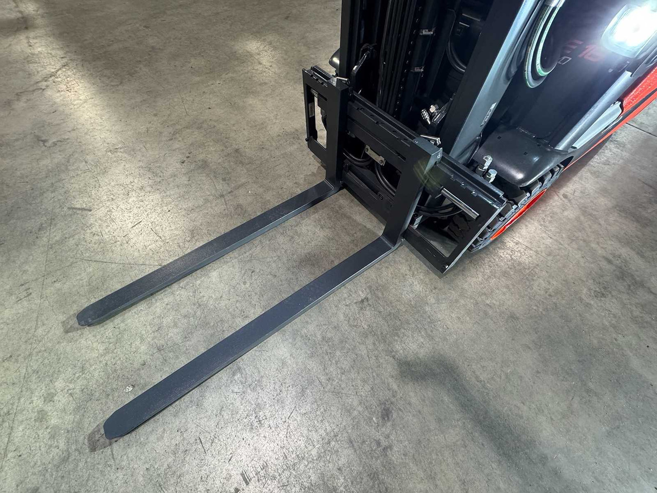 2020 SERVICE+UVV 10/2026 LINDE E16 DUPLEX FREE LIFT 3RD + 4TH VALVE ELECTRIC FORKLIFT 12,549 HOURS - Heftruck: afbeelding 5 2020 SERVICE+UVV 10/2026 LINDE E16 DUPLEX FREE LIFT 3RD + 4TH VALVE ELECTRIC FORKLIFT 12,549 HOURS - Heftruck: afbeelding 5