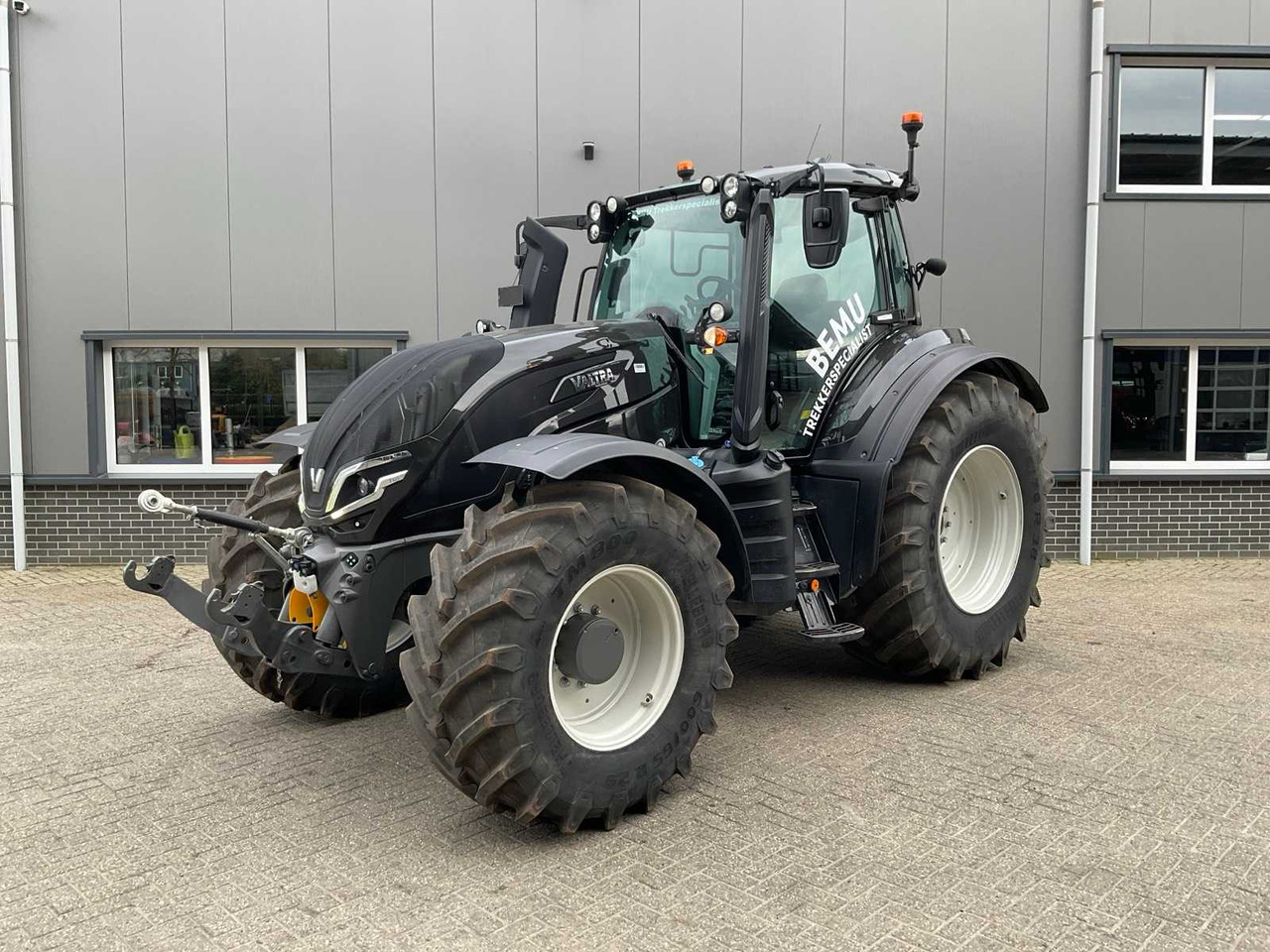 2023 VALTRA T175E ACTIVE ALL-WHEEL DRIVE FARM TRACTOR - Tractor: afbeelding 1 2023 VALTRA T175E ACTIVE ALL-WHEEL DRIVE FARM TRACTOR - Tractor: afbeelding 1