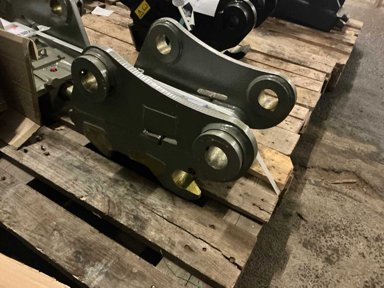 ARDEN - QA23-H095 - 2025 - QUICK COUPLER, HYDR. - Wiellader: afbeelding 2 ARDEN - QA23-H095 - 2025 - QUICK COUPLER, HYDR. - Wiellader: afbeelding 2