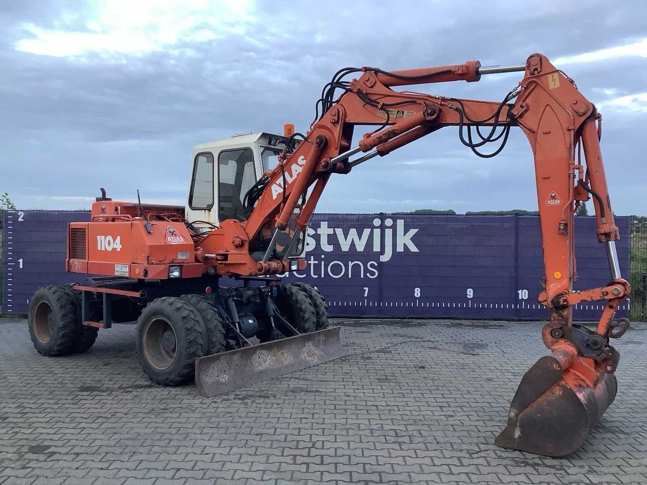 ATLAS - 1104 - WHEELED EXCAVATOR - Mobiele graafmachine: afbeelding 2 ATLAS - 1104 - WHEELED EXCAVATOR - Mobiele graafmachine: afbeelding 2