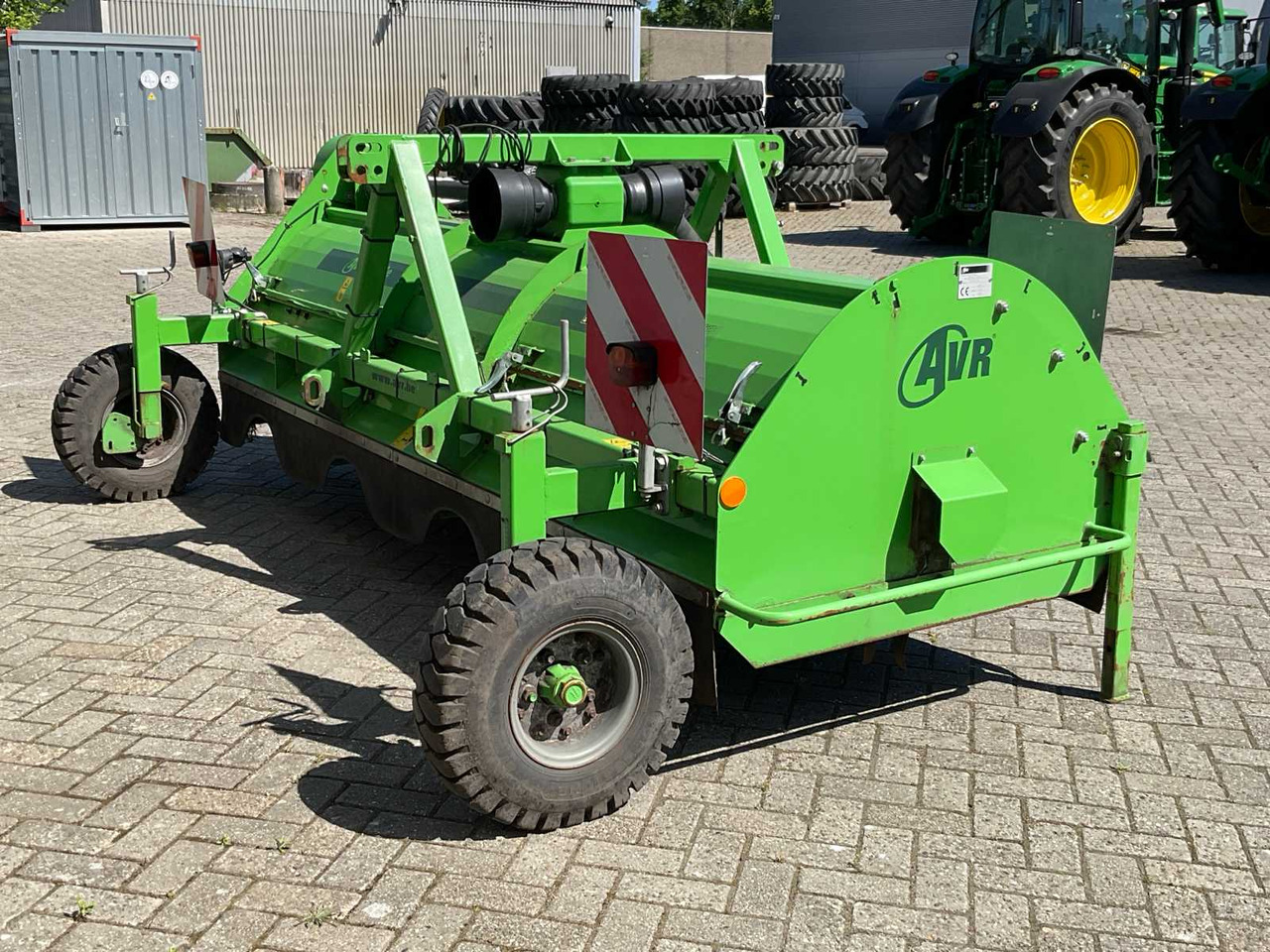 AVR Rafale 4 x 75 - Loofklapper: afbeelding 4 AVR Rafale 4 x 75 - Loofklapper: afbeelding 4