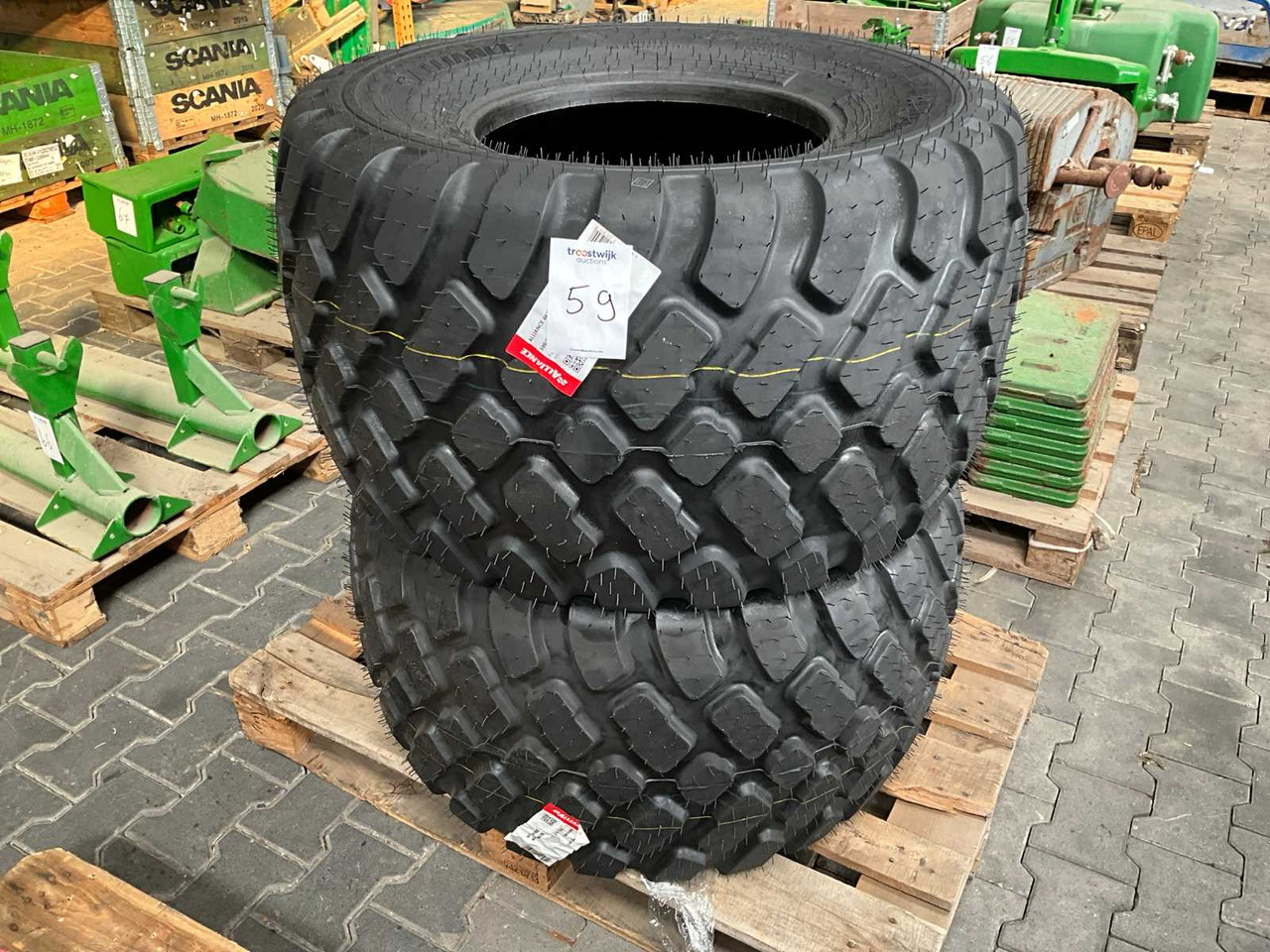 Alliance 882 Agri Transport - Banden en velgen voor Tractor: afbeelding 1 Alliance 882 Agri Transport - Banden en velgen voor Tractor: afbeelding 1