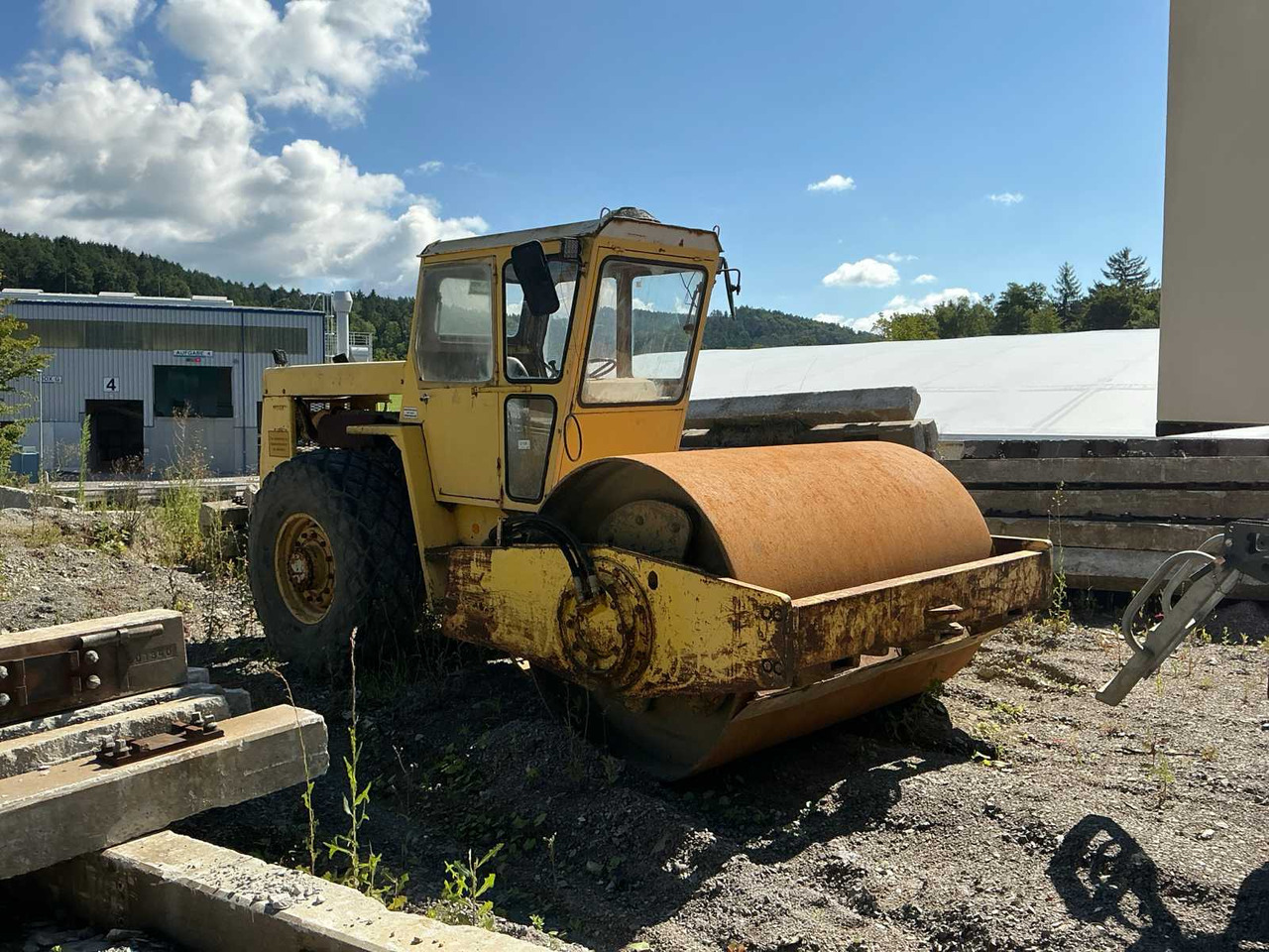 Bomag BW212 - Andere machine: afbeelding 1 Bomag BW212 - Andere machine: afbeelding 1