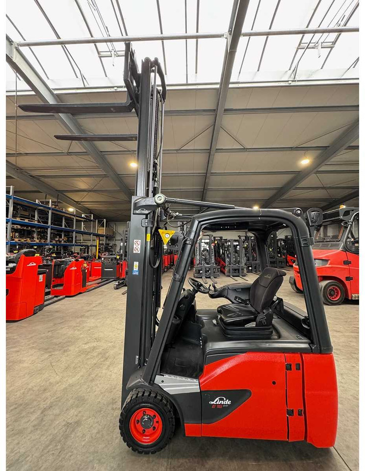 BATTERY 2021 SERVICE + UVV 07/26 LINDE E16 EVO 1,600KG DUPLEX FREE LIFT ELECTRIC FORKLIFT - Heftruck: afbeelding 3 BATTERY 2021 SERVICE + UVV 07/26 LINDE E16 EVO 1,600KG DUPLEX FREE LIFT ELECTRIC FORKLIFT - Heftruck: afbeelding 3