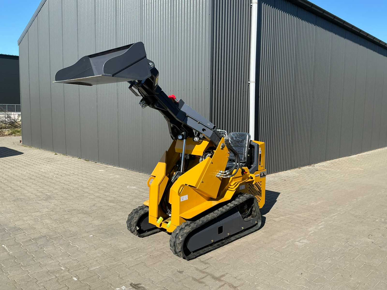 BISON TEK BT360 MINI LOADER / TRACK SKID STEER LOADER - Compacte rupslader: afbeelding 1 BISON TEK BT360 MINI LOADER / TRACK SKID STEER LOADER - Compacte rupslader: afbeelding 1