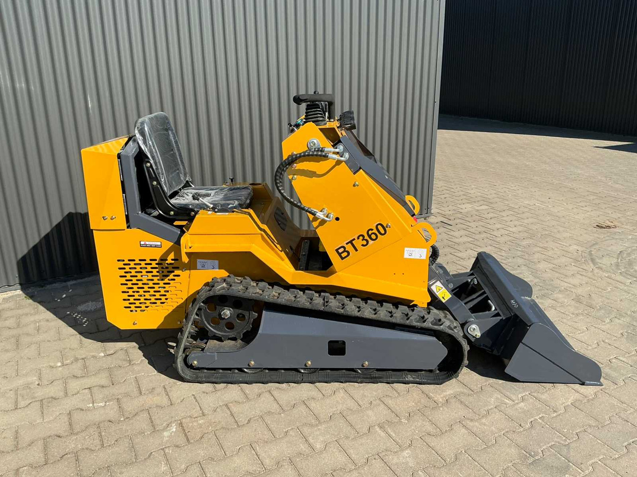 BISON TEK BT360 MINI LOADER / TRACK SKID STEER LOADER - Compacte rupslader: afbeelding 5 BISON TEK BT360 MINI LOADER / TRACK SKID STEER LOADER - Compacte rupslader: afbeelding 5