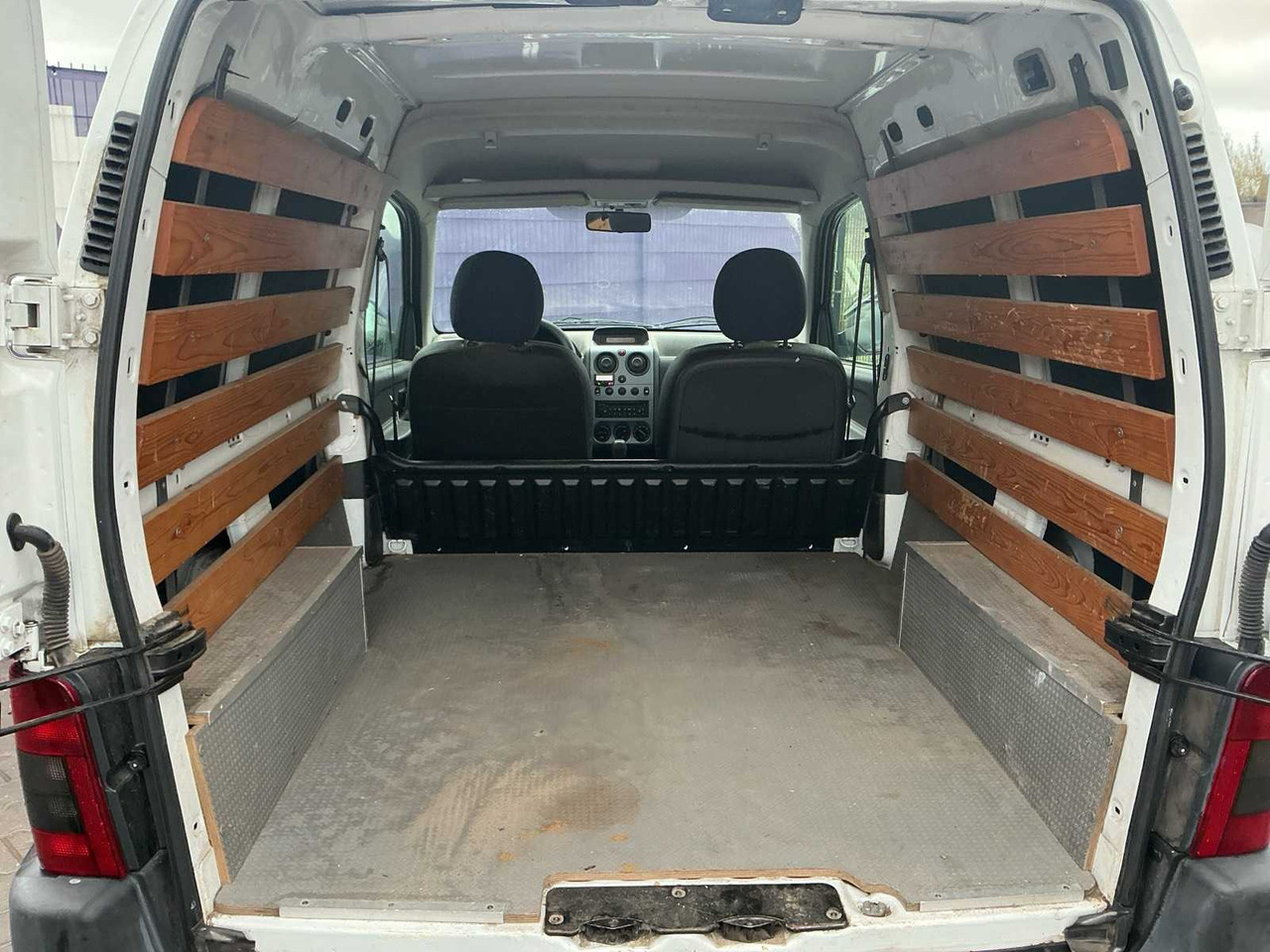 2005 - PEUGEOT - PARTNER - 170C 1.9 D AVANTAGE - COMMERCIAL VEHICLE - Bestelwagen: afbeelding 5 2005 - PEUGEOT - PARTNER - 170C 1.9 D AVANTAGE - COMMERCIAL VEHICLE - Bestelwagen: afbeelding 5