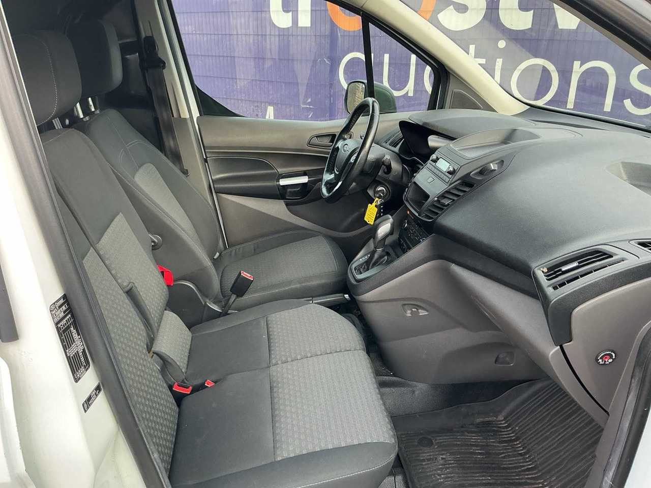 2019 - FORD - TRANSIT CONNECT - 1.5 ECOBLUE L2 TREND - COMMERCIAL VEHICLE - Bestelwagen: afbeelding 5 2019 - FORD - TRANSIT CONNECT - 1.5 ECOBLUE L2 TREND - COMMERCIAL VEHICLE - Bestelwagen: afbeelding 5