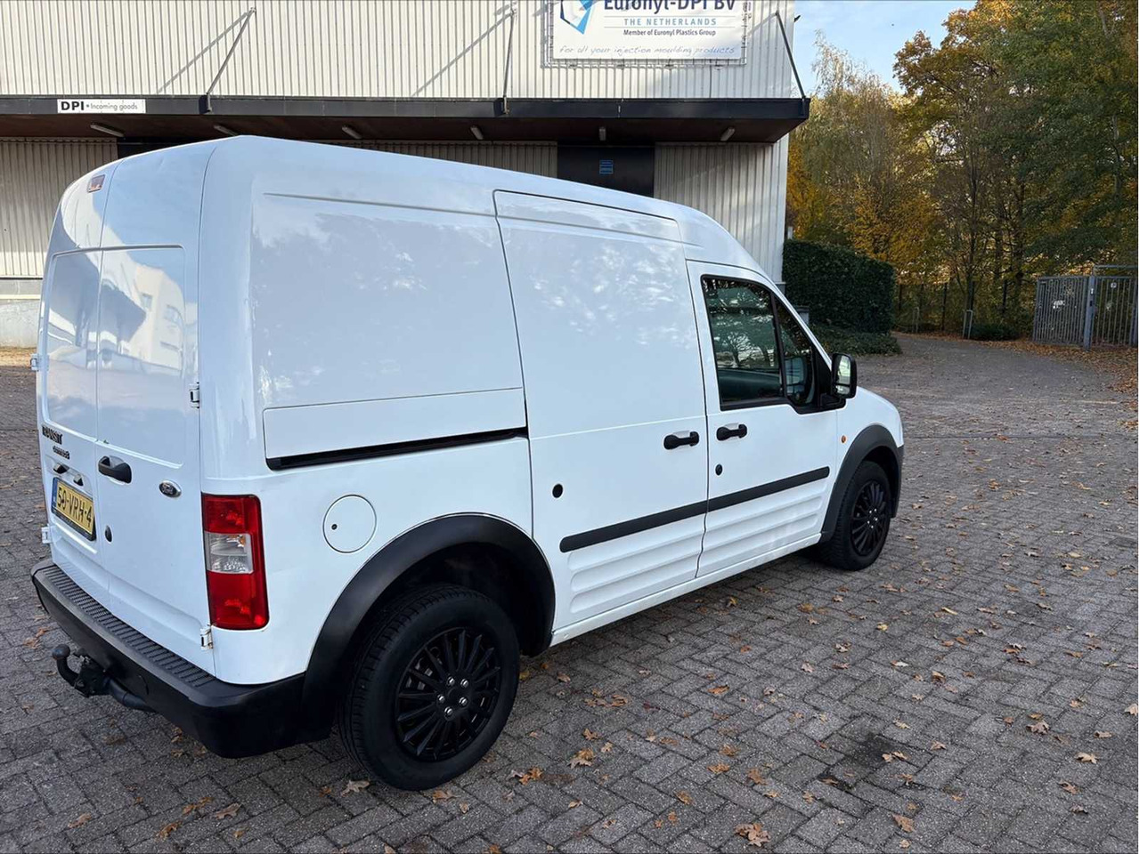 FORD - TRANSIT CONNECT - T230L 1.8 TDCI - 50-VRH-4 - Bestelwagen: afbeelding 3 FORD - TRANSIT CONNECT - T230L 1.8 TDCI - 50-VRH-4 - Bestelwagen: afbeelding 3