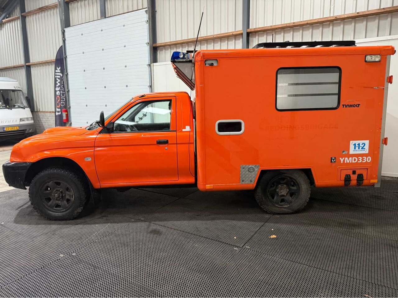 MITSUBISHI - L 200 - 4X4 - EX RESCUE BRIGADE - COMMERCIAL VEHICLE - 2006 - Bestelwagen: afbeelding 4 MITSUBISHI - L 200 - 4X4 - EX RESCUE BRIGADE - COMMERCIAL VEHICLE - 2006 - Bestelwagen: afbeelding 4