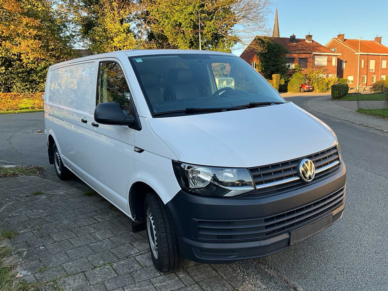 VOLKSWAGEN TRANSPORTER 7J0 COMMERCIAL VEHICLE - Bestelwagen: afbeelding 4 VOLKSWAGEN TRANSPORTER 7J0 COMMERCIAL VEHICLE - Bestelwagen: afbeelding 4