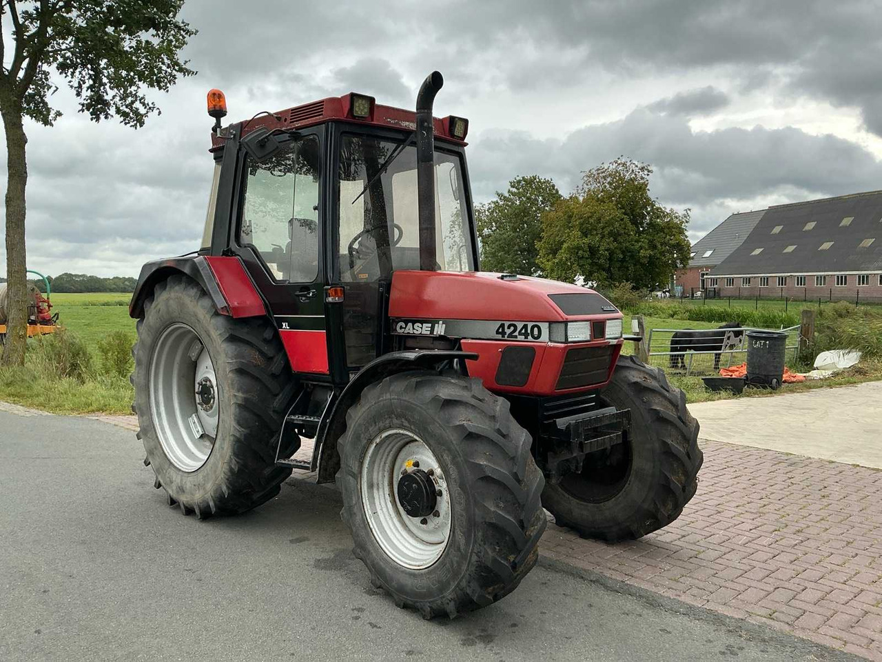 Case ih 4230 xl - Tractor: afbeelding 5 Case ih 4230 xl - Tractor: afbeelding 5