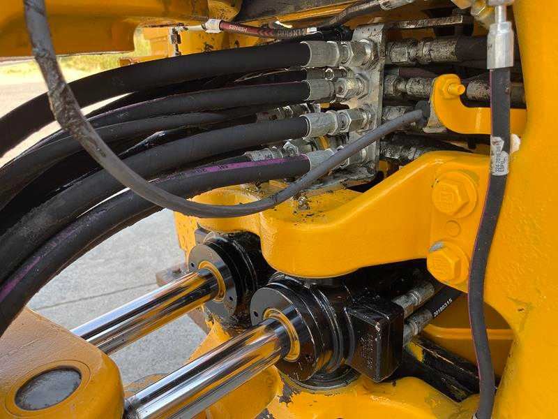 Graaflaadmachine Caterpillar 428F: afbeelding 13