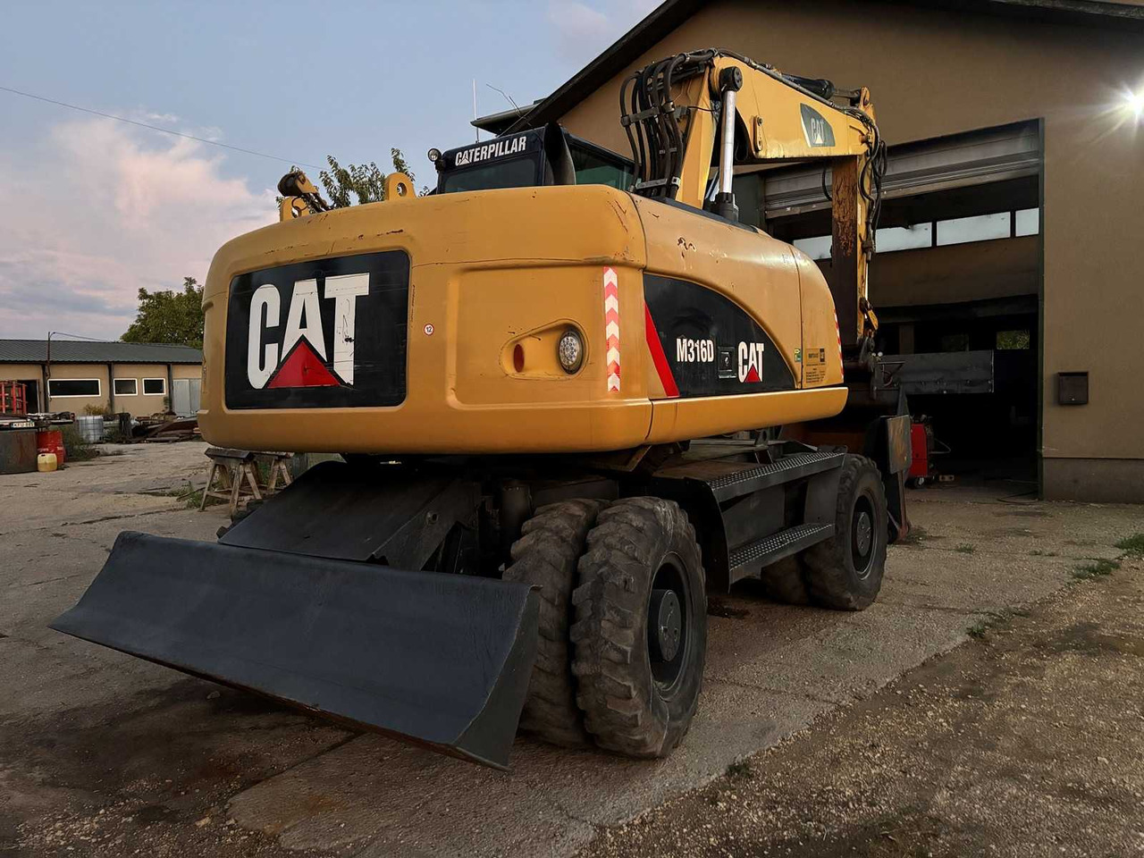 Caterpillar M316D - Mobiele graafmachine: afbeelding 2 Caterpillar M316D - Mobiele graafmachine: afbeelding 2