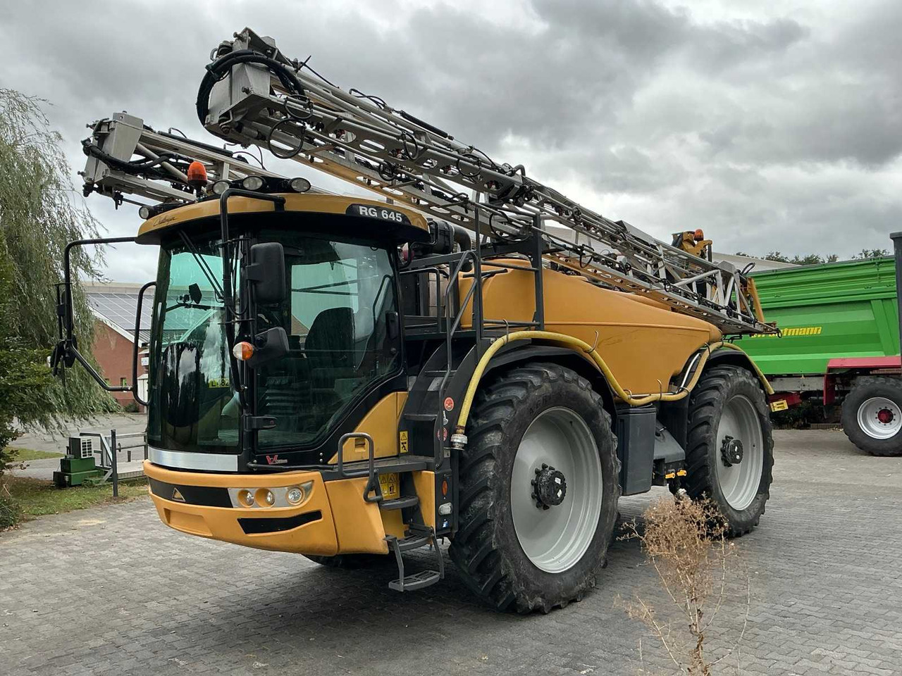 Challenger Rogator RG 645 - Veldspuit: afbeelding 1 Challenger Rogator RG 645 - Veldspuit: afbeelding 1