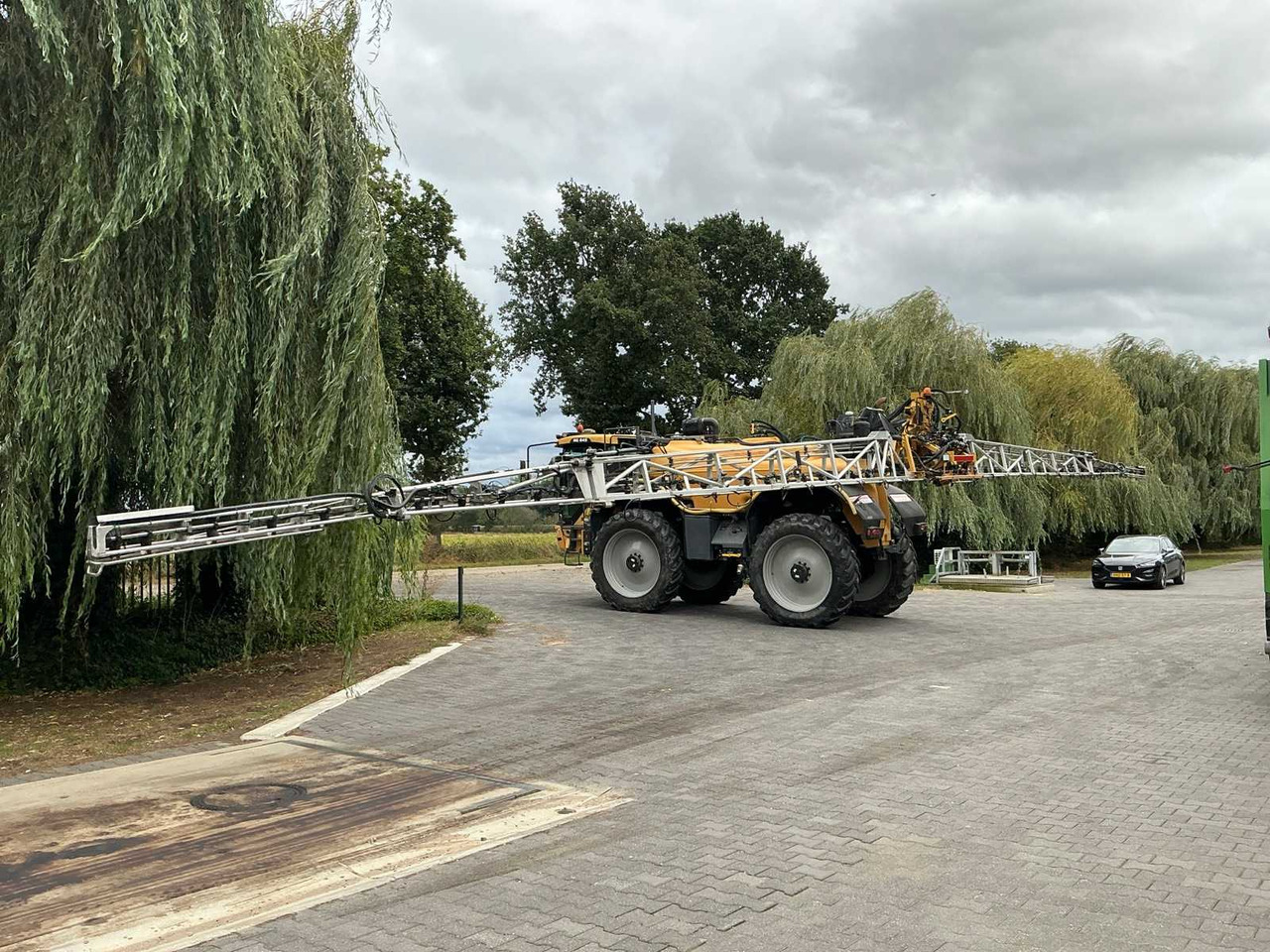 Challenger Rogator RG 645 - Veldspuit: afbeelding 2 Challenger Rogator RG 645 - Veldspuit: afbeelding 2