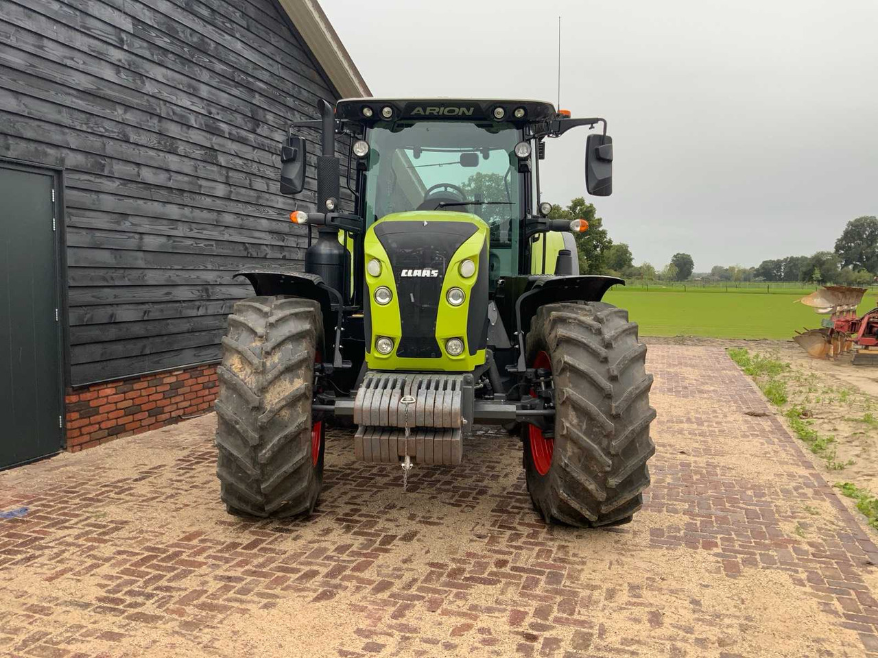 Claas Arion 650 - Tractor: afbeelding 3 Claas Arion 650 - Tractor: afbeelding 3