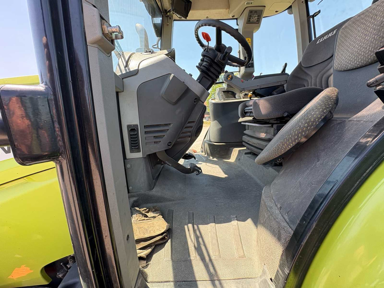 Tractor Claas Axion 840 C-Matic: afbeelding 16