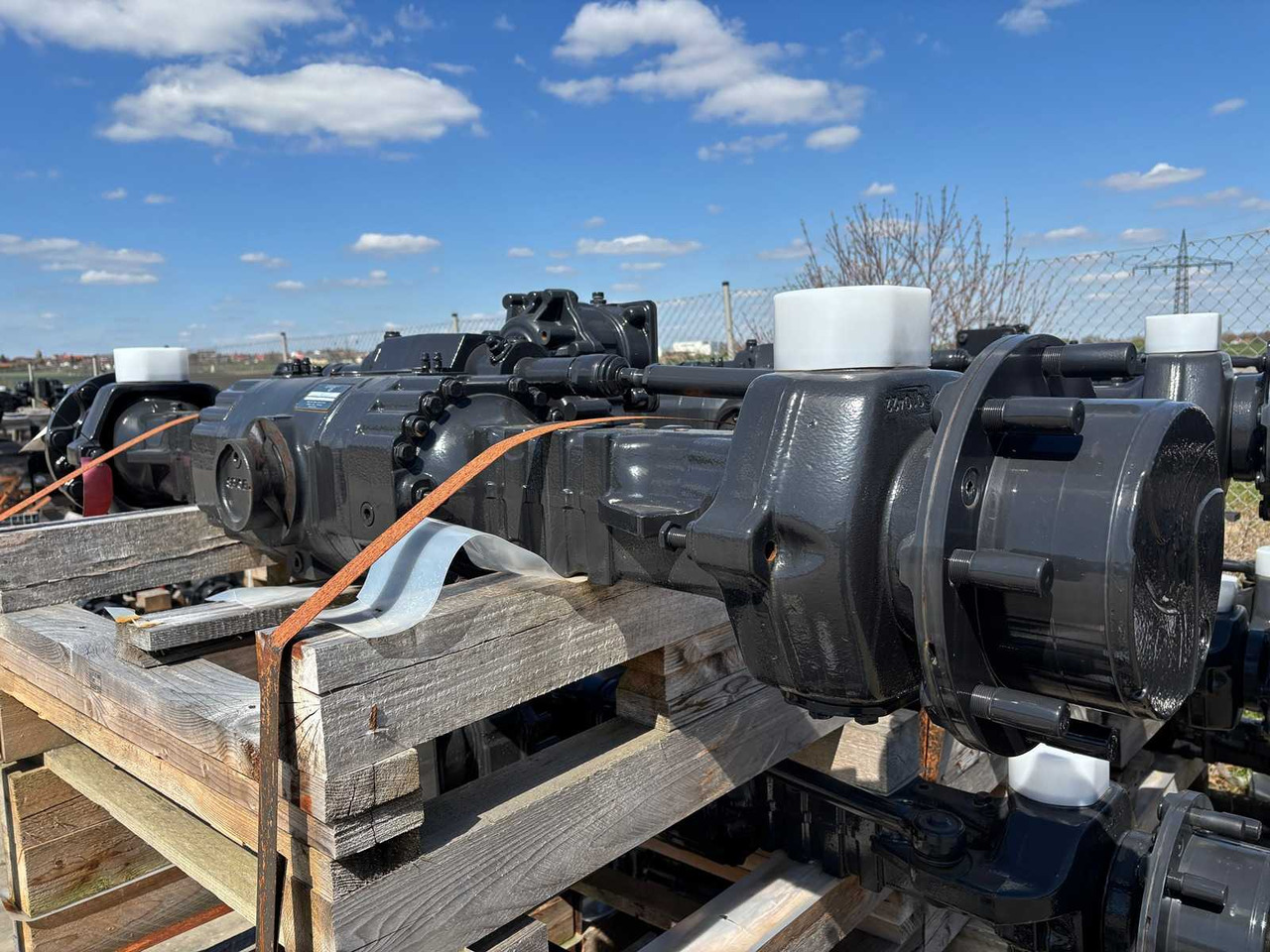 DANA ITALIA S.R.L SPICER / DANA - STEERING AXLE - Graafmachine: afbeelding 3 DANA ITALIA S.R.L SPICER / DANA - STEERING AXLE - Graafmachine: afbeelding 3