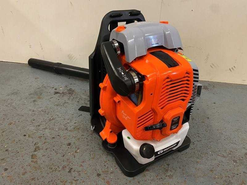 Daewoo DABL7662 - Tuinmachine: afbeelding 3 Daewoo DABL7662 - Tuinmachine: afbeelding 3