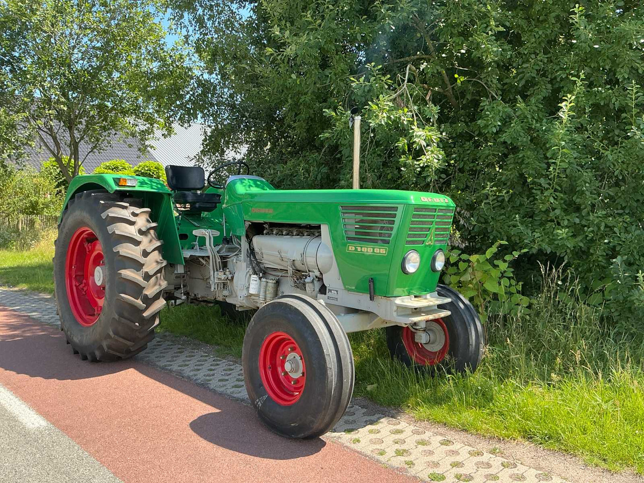 Deutz D100 06 - Tractor: afbeelding 2 Deutz D100 06 - Tractor: afbeelding 2