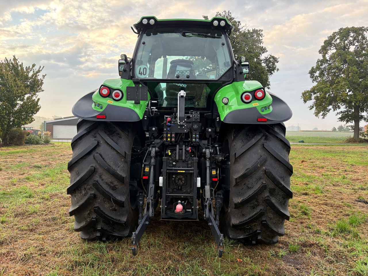 Tractor Deutz-Fahr 8280 TTV: afbeelding 6 Tractor Deutz-Fahr 8280 TTV: afbeelding 6