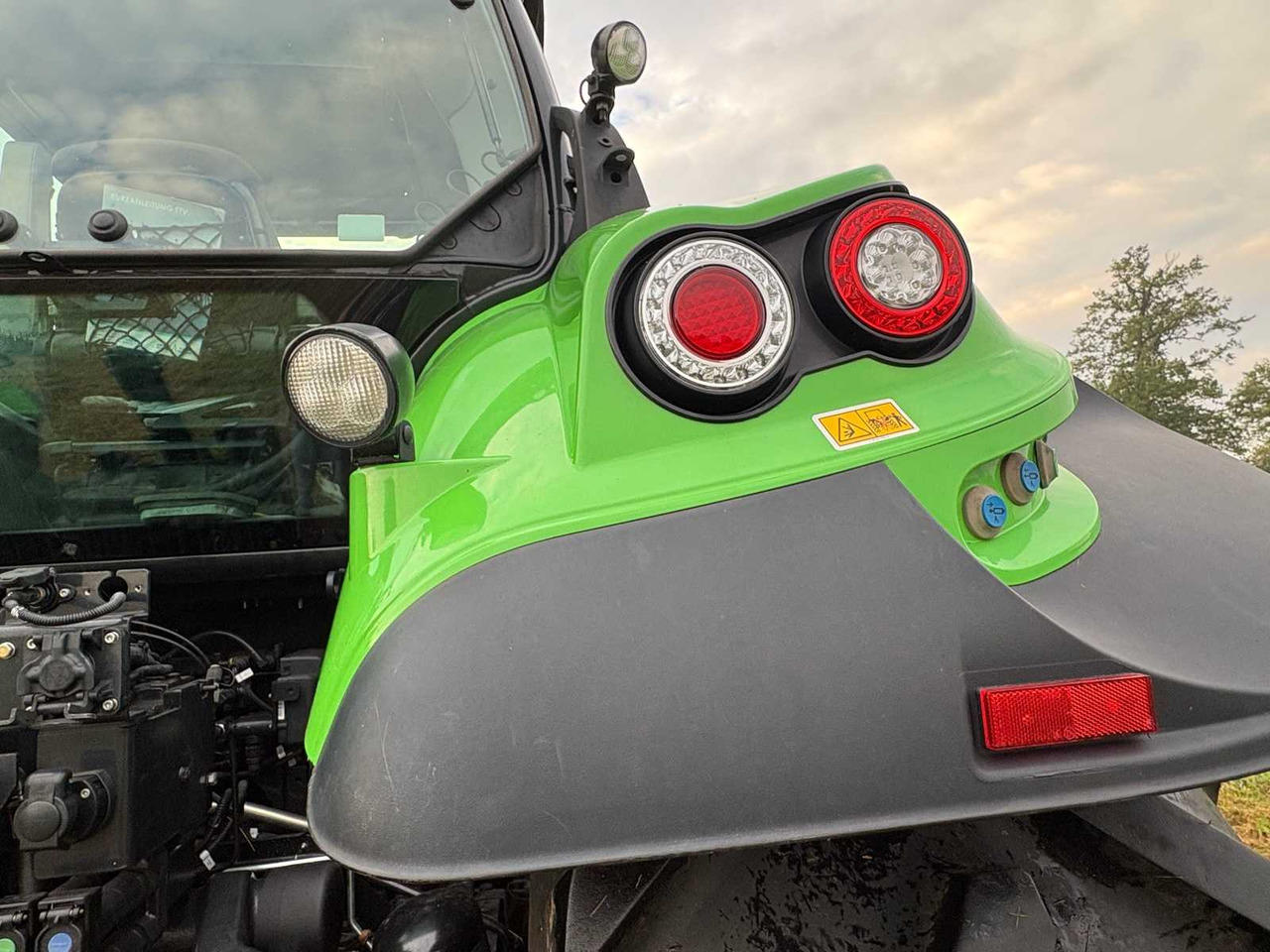 Tractor Deutz-Fahr 8280 TTV: afbeelding 13 Tractor Deutz-Fahr 8280 TTV: afbeelding 13