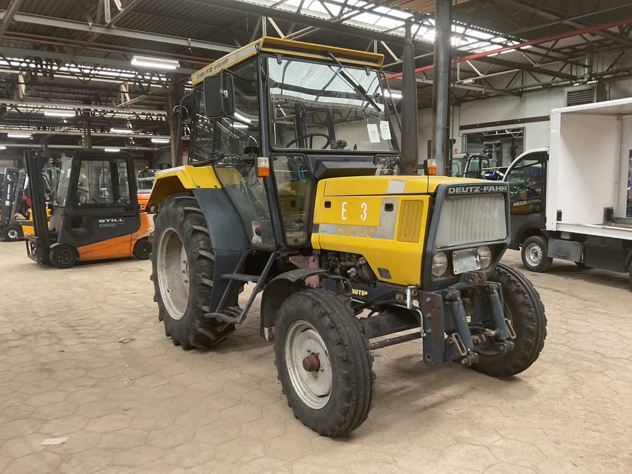 Deutz-Fahr D1067-T - Tractor: afbeelding 2 Deutz-Fahr D1067-T - Tractor: afbeelding 2