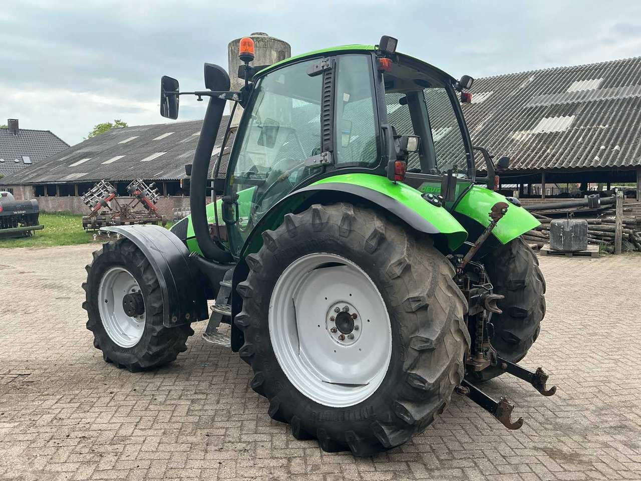 Deutz-fahr Agrotron 100 - Tractor: afbeelding 3 Deutz-fahr Agrotron 100 - Tractor: afbeelding 3