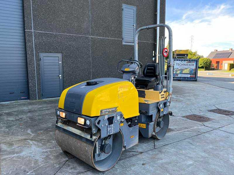 Dynapac CC1100 - Asfaltwals: afbeelding 2 Dynapac CC1100 - Asfaltwals: afbeelding 2