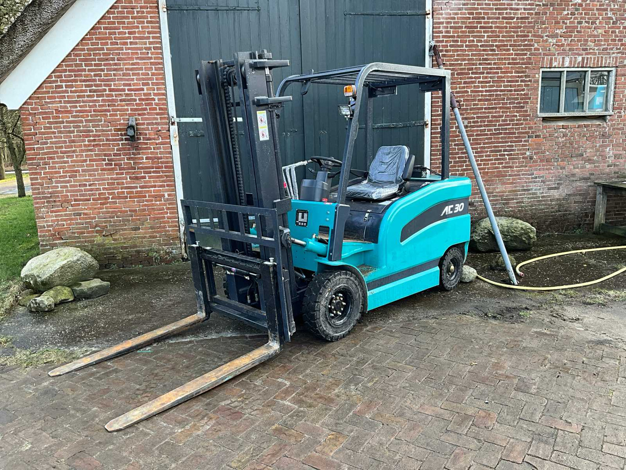EASY-GOING - 3 TON - CPD-30 - FORKLIFT - 2024 - Heftruck: afbeelding 4 EASY-GOING - 3 TON - CPD-30 - FORKLIFT - 2024 - Heftruck: afbeelding 4