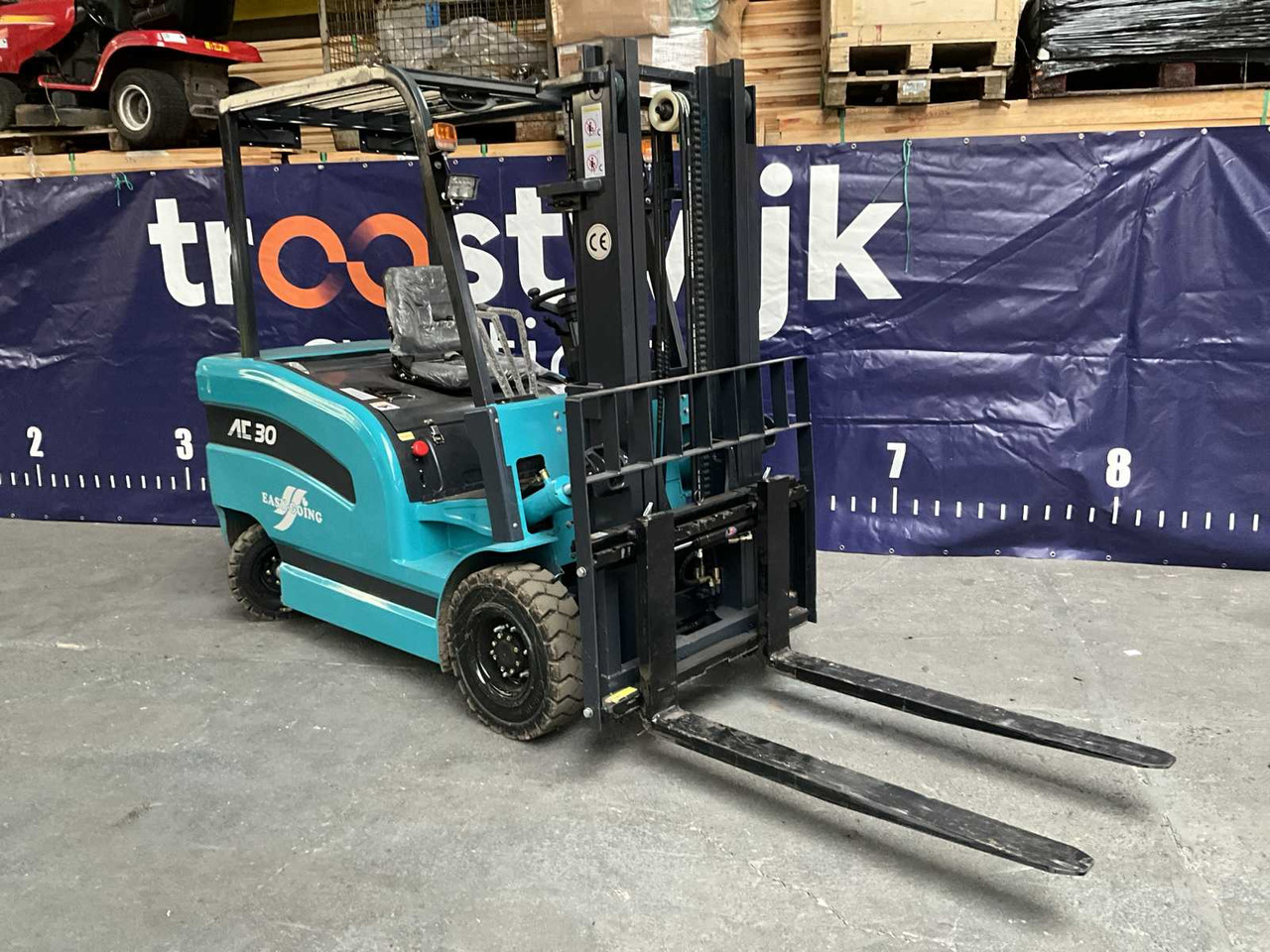 EASY-GOING - CPD-30 - ELECTRIC FORKLIFT TRUCK - 2024 - Heftruck: afbeelding 5 EASY-GOING - CPD-30 - ELECTRIC FORKLIFT TRUCK - 2024 - Heftruck: afbeelding 5