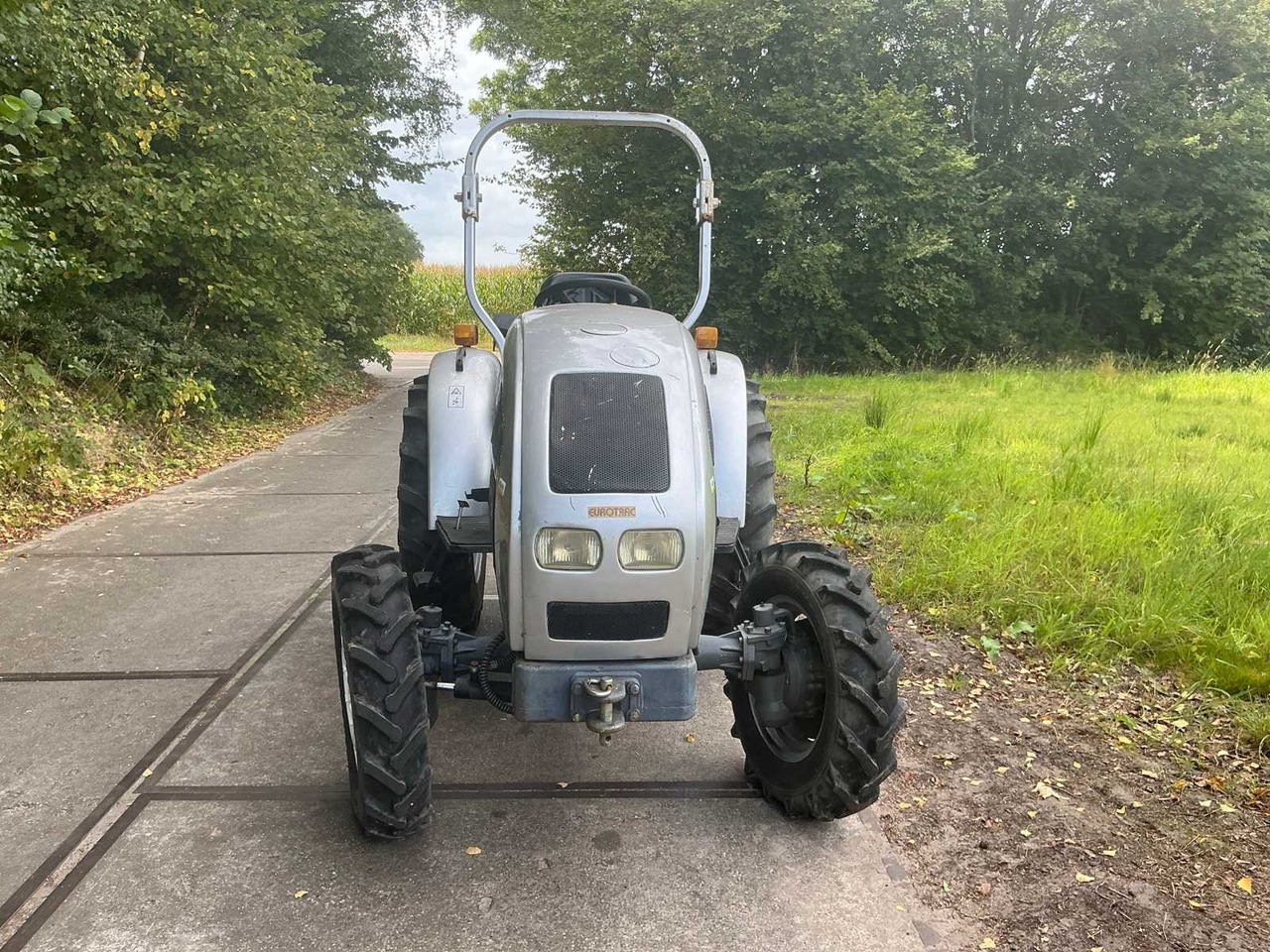 Eurotrac F25 - Mini tractor: afbeelding 2 Eurotrac F25 - Mini tractor: afbeelding 2