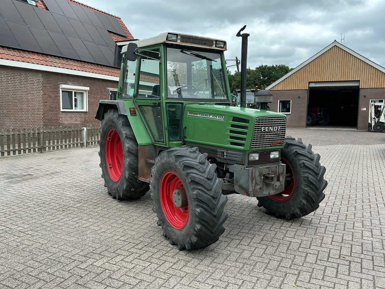 Fendt 304 LSA - Tractor: afbeelding 5 Fendt 304 LSA - Tractor: afbeelding 5
