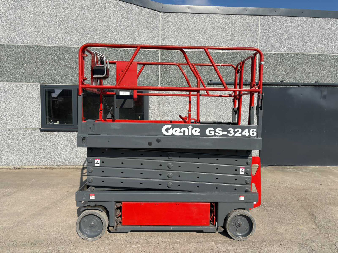 Genie GS-3246 - Hoogwerker: afbeelding 2 Genie GS-3246 - Hoogwerker: afbeelding 2