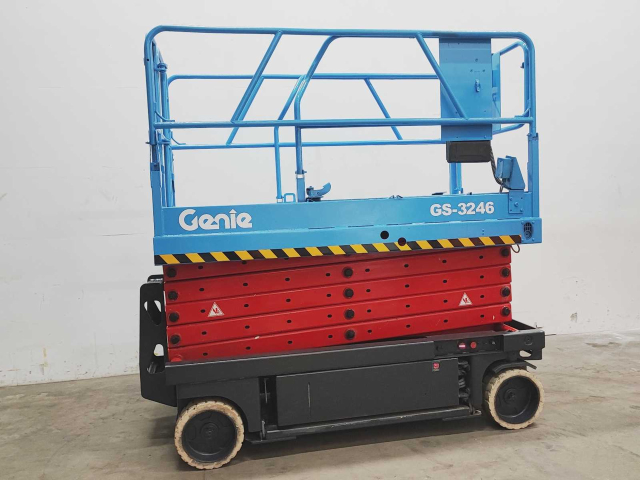 Genie GS-3246 - Hoogwerker: afbeelding 2 Genie GS-3246 - Hoogwerker: afbeelding 2