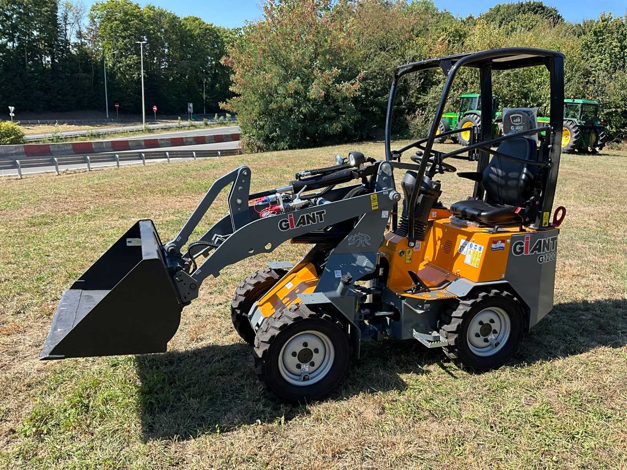 Giant G1200 - Wiellader: afbeelding 1 Giant G1200 - Wiellader: afbeelding 1