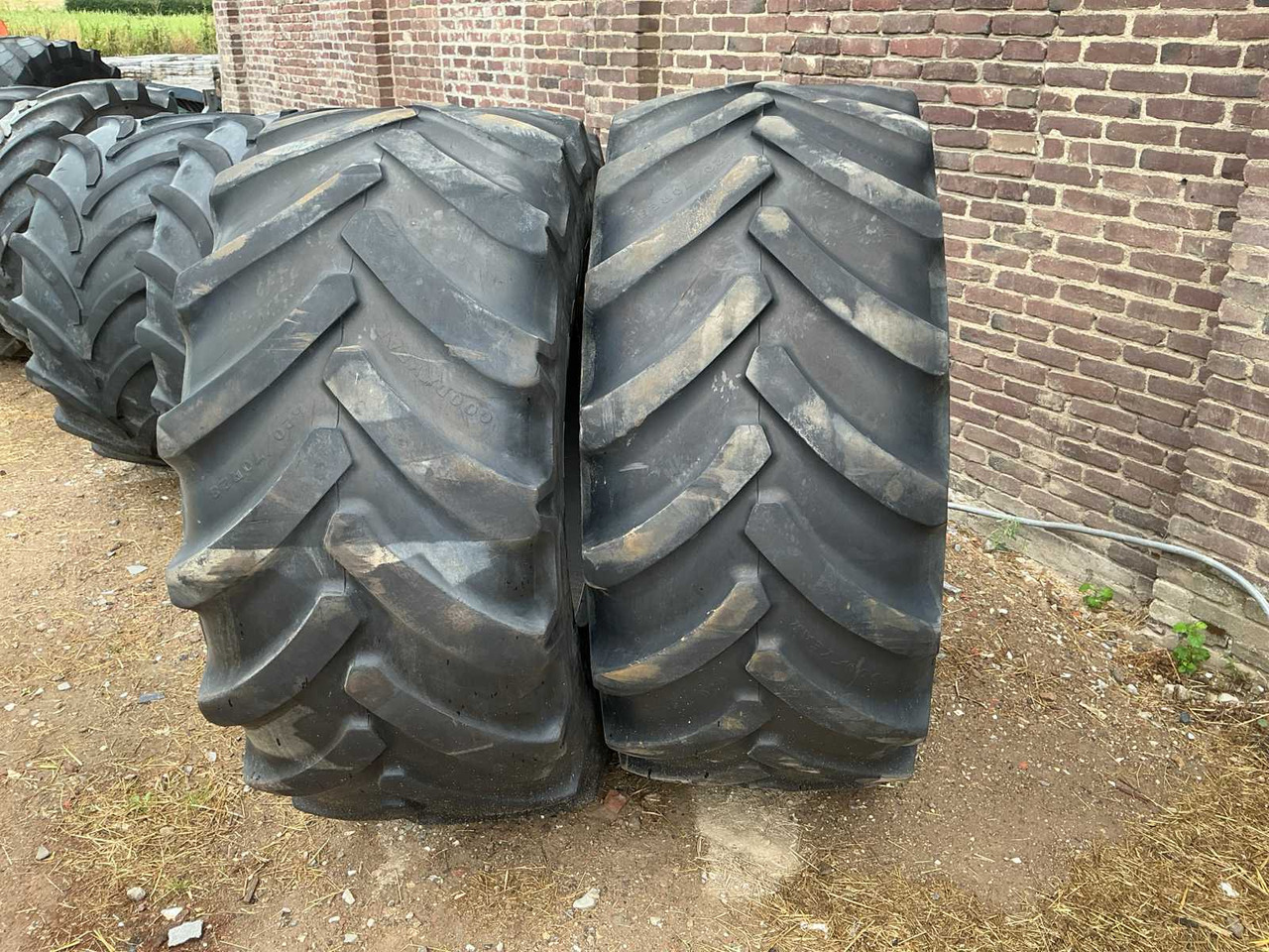 Goodyear Optitrac DT 824 - Banden en velgen voor Tractor: afbeelding 2 Goodyear Optitrac DT 824 - Banden en velgen voor Tractor: afbeelding 2