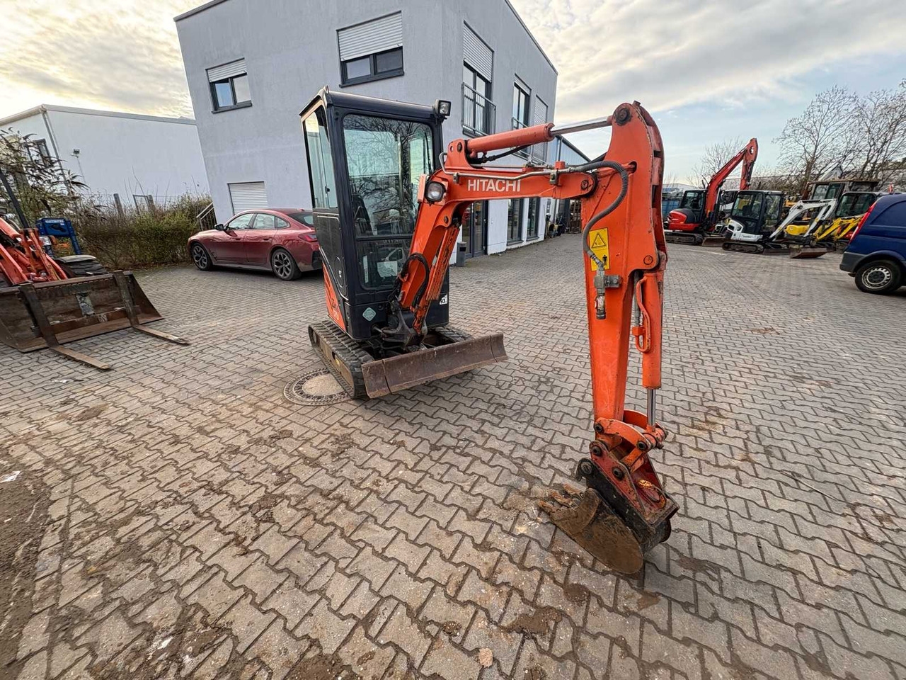 HITACHI ZX17U-2 CLP MINI EXCAVATOR - Minigraafmachine: afbeelding 3 HITACHI ZX17U-2 CLP MINI EXCAVATOR - Minigraafmachine: afbeelding 3