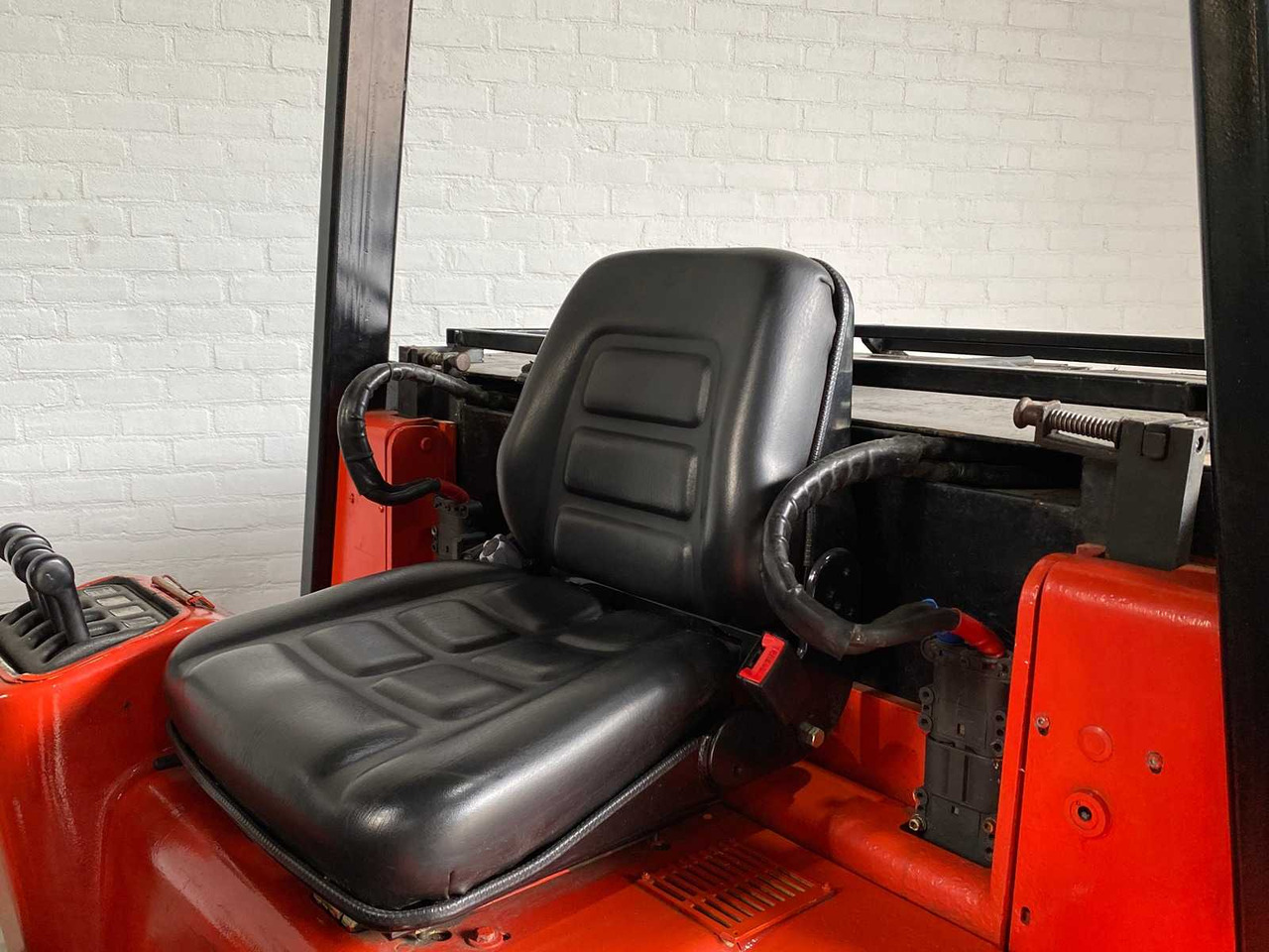 Heftruck HOIST - E10 ELECTRIC - 10.000KG LIFTING CAPACITY, FORK POSITIONER - FORKLIFT: afbeelding 6 Heftruck HOIST - E10 ELECTRIC - 10.000KG LIFTING CAPACITY, FORK POSITIONER - FORKLIFT: afbeelding 6