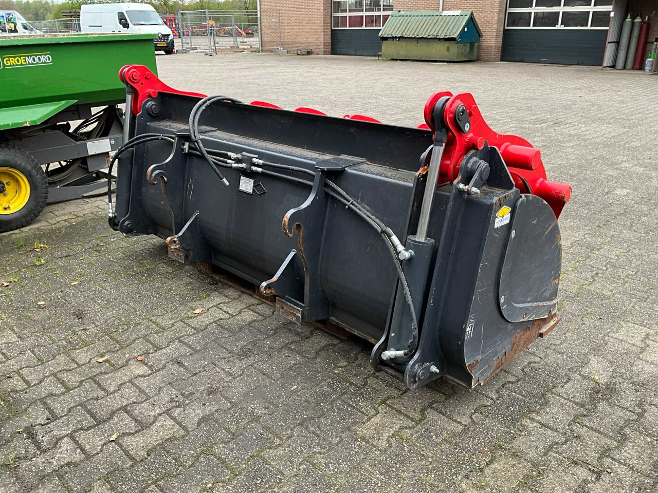 Hekamp L-250 D70H70 - Voorlader voor tractor: afbeelding 3 Hekamp L-250 D70H70 - Voorlader voor tractor: afbeelding 3