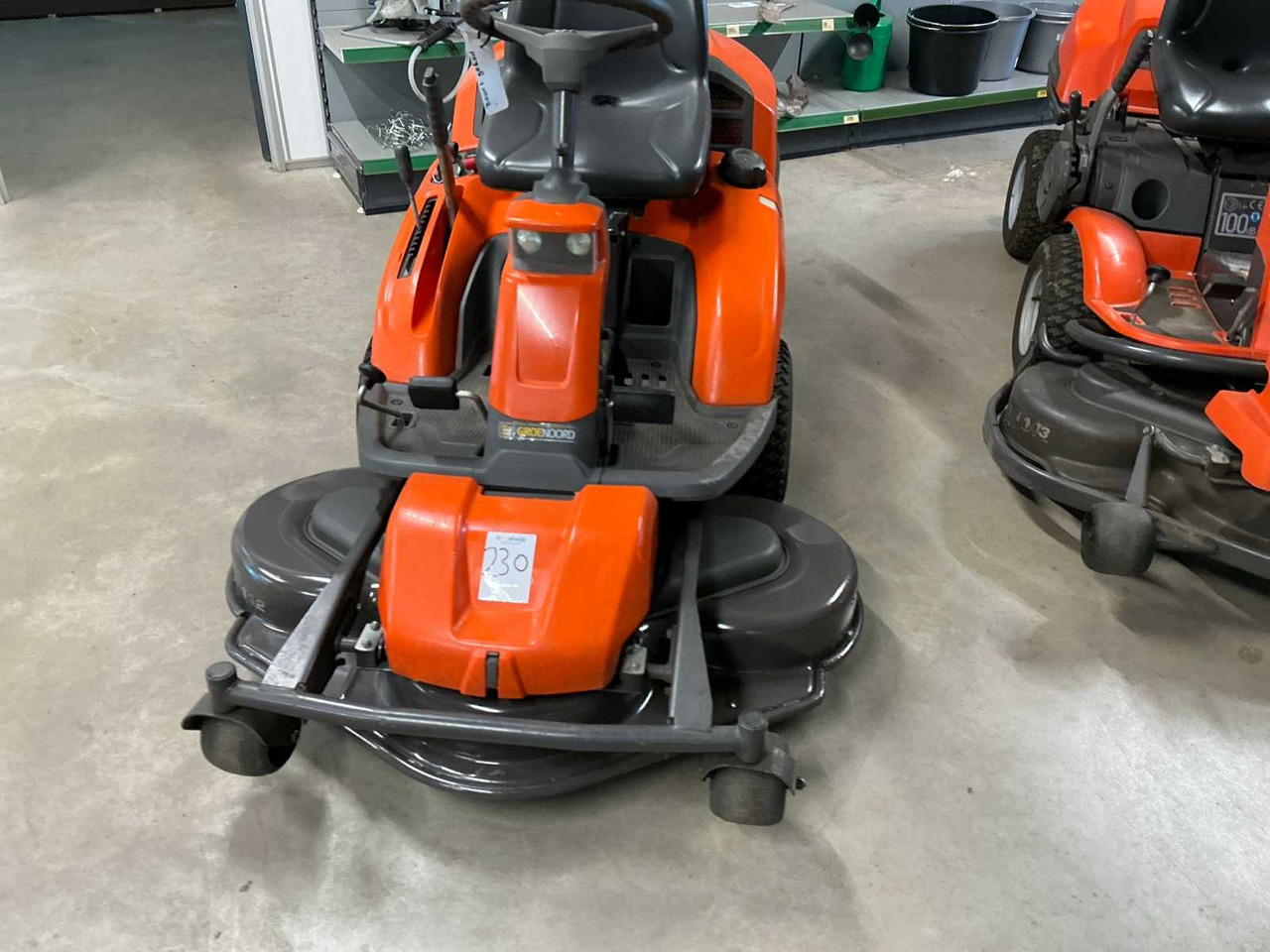 Husqvarna R316T - Gazonmaaier: afbeelding 3 Husqvarna R316T - Gazonmaaier: afbeelding 3