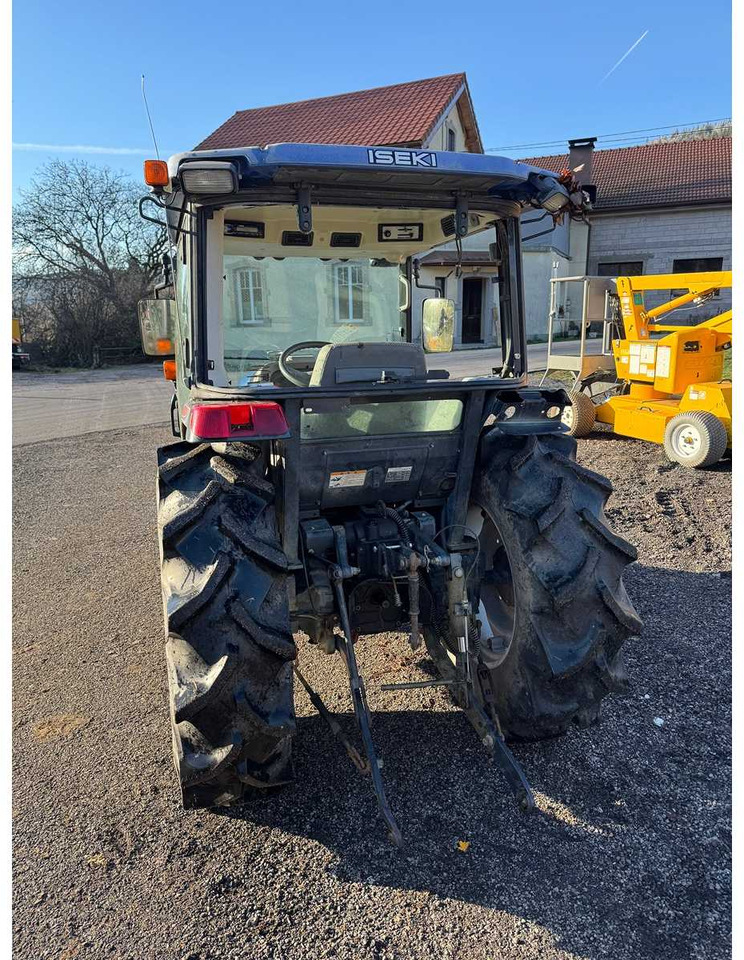 ISEKI - 2012 - AT340 - 4WD AGRICULTURAL TRACTOR - Tractor: afbeelding 4 ISEKI - 2012 - AT340 - 4WD AGRICULTURAL TRACTOR - Tractor: afbeelding 4