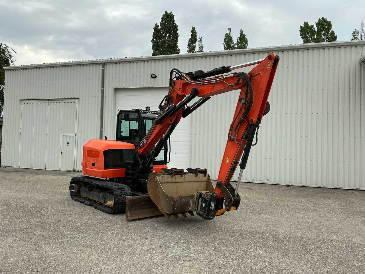 JCB 86C-1TAB - Rupsgraafmachine: afbeelding 1 JCB 86C-1TAB - Rupsgraafmachine: afbeelding 1
