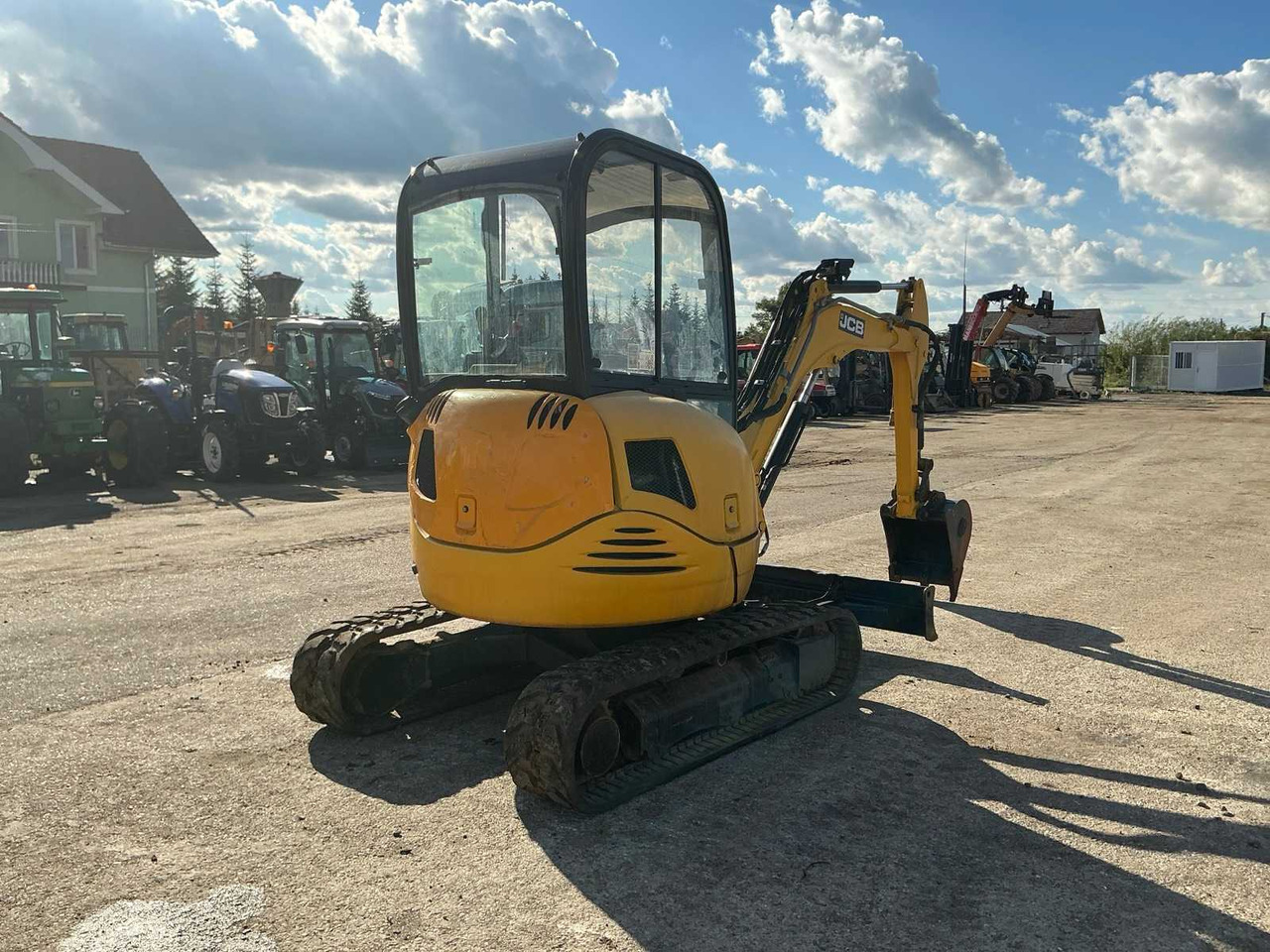 JCB JCB - 8025 - MINI-EXCAVATOR - 2015 - Minigraafmachine: afbeelding 4 JCB JCB - 8025 - MINI-EXCAVATOR - 2015 - Minigraafmachine: afbeelding 4