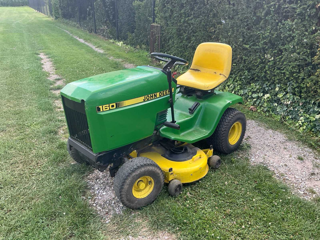 John Deere 160 - Gazonmaaier: afbeelding 1 John Deere 160 - Gazonmaaier: afbeelding 1