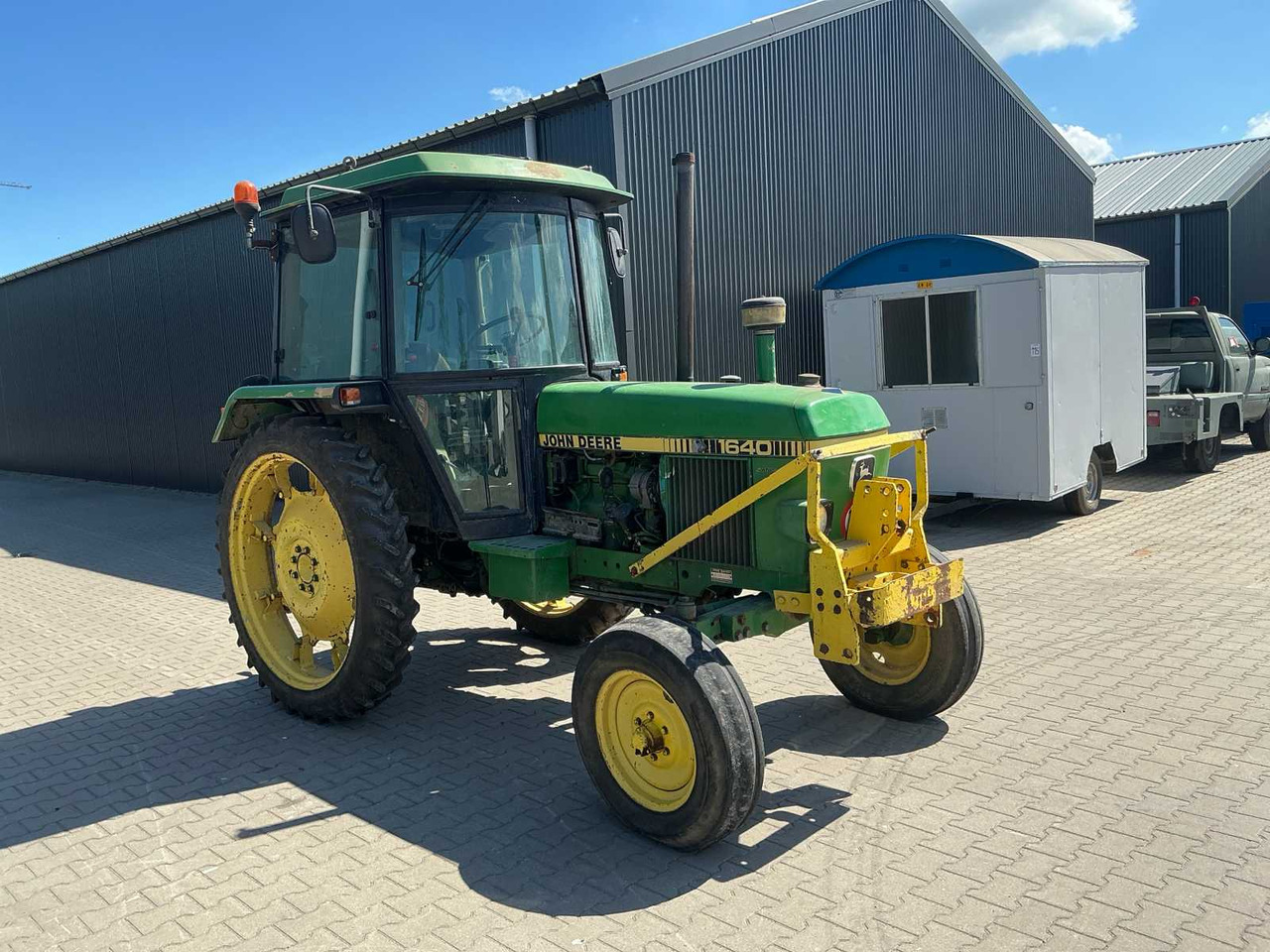 John Deere 1640 Synchron - Tractor: afbeelding 2 John Deere 1640 Synchron - Tractor: afbeelding 2