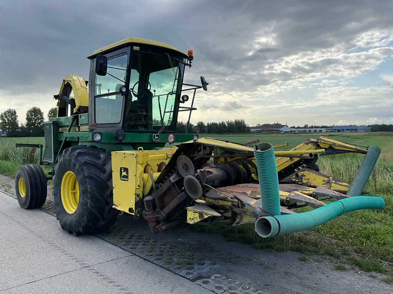 John deere 5820 - Hakselaar: afbeelding 4 John deere 5820 - Hakselaar: afbeelding 4